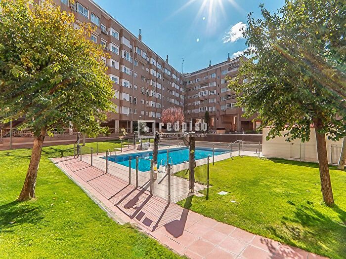 Casas en venta y pisos alquiler - 2