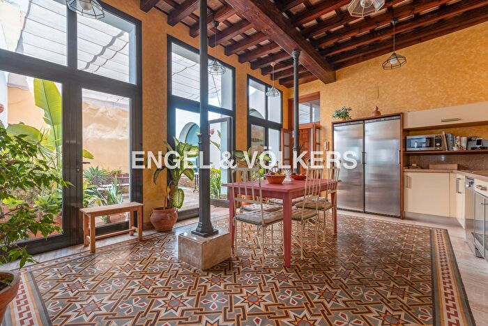 Casas en venta y pisos alquiler - 1