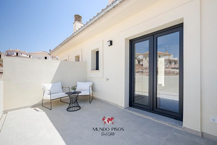 Casas en venta y pisos alquiler - 2