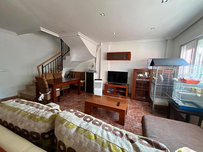 Casas en venta y pisos alquiler - 2