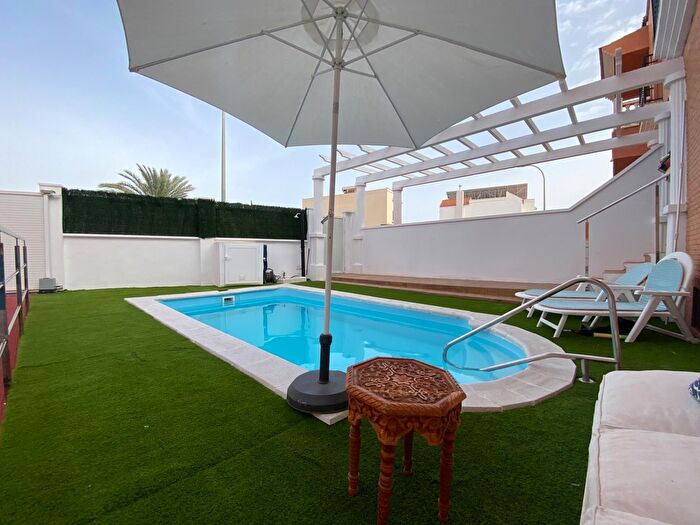 Casas en venta y pisos alquiler - 1