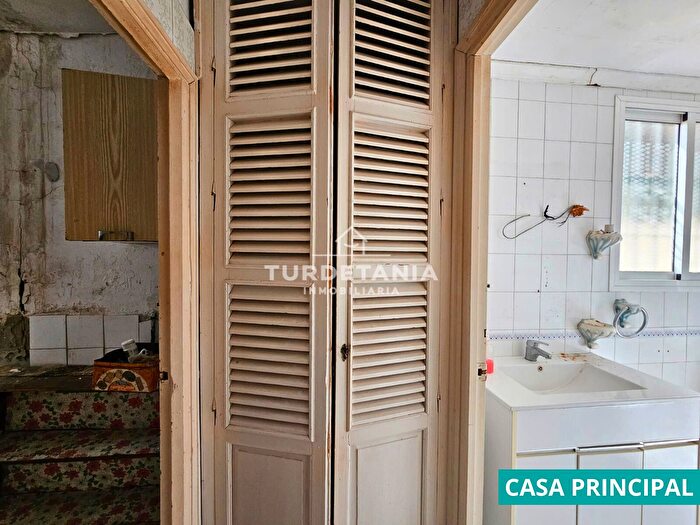 Casas en venta y pisos alquiler - 3