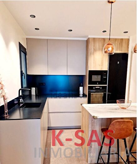 Casas en venta y pisos alquiler - 3