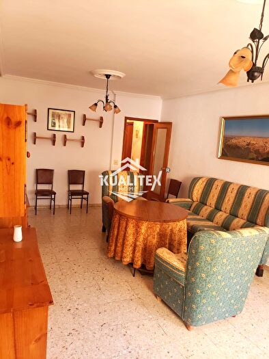 Casas en venta y pisos alquiler - 1