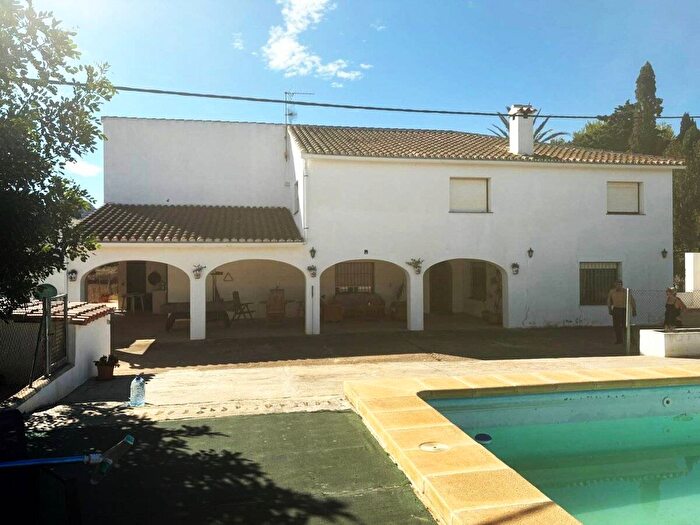Casa en venta en Comunitat Valenciana, Alicante de 7 habitaciones