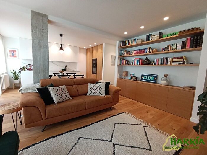 Casas en venta y pisos alquiler - 3