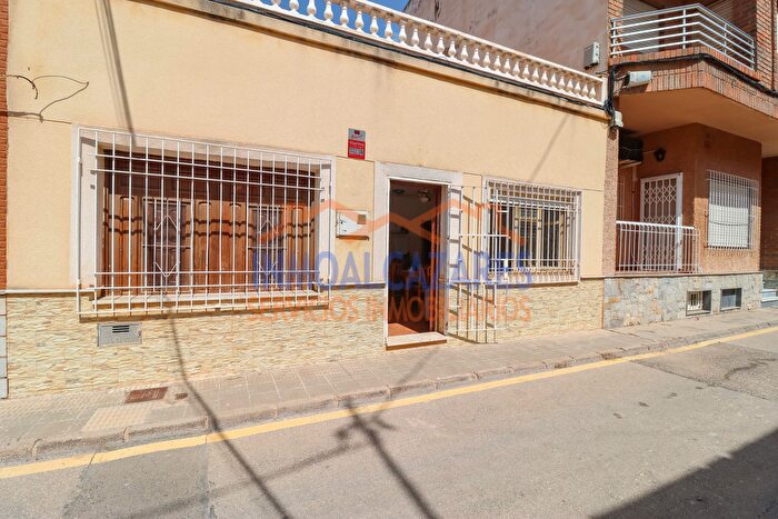 Casas en venta y pisos alquiler - 1