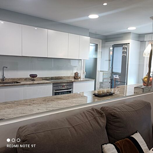 Casas en venta y pisos alquiler - 3