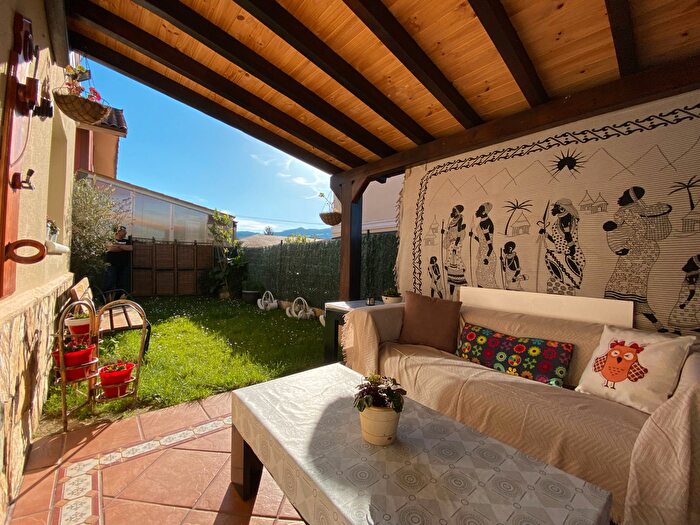 Casas en venta y pisos alquiler - 3