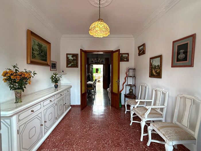 Casas en venta y pisos alquiler - 1