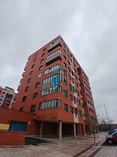Piso en venta en Armunia, León Capital de 3 habitaciones