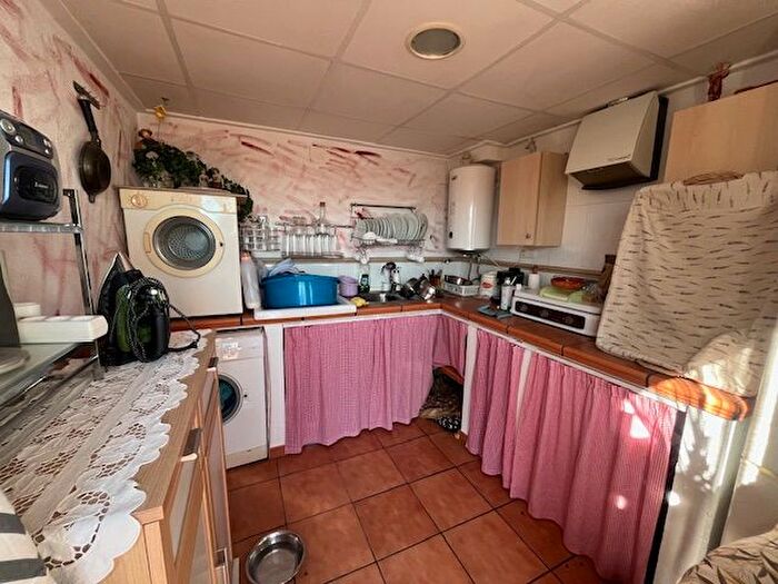 Casas en venta y pisos alquiler - 2