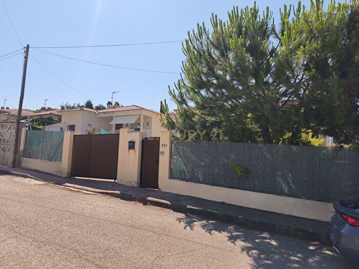 Casa en venta en Colmenar de Oreja, Madrid de 3 habitaciones