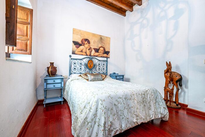 Casas en venta y pisos alquiler - 2