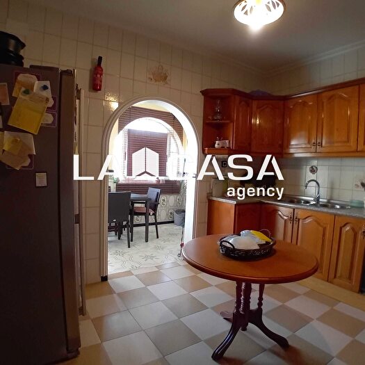 Casas en venta y pisos alquiler - 1