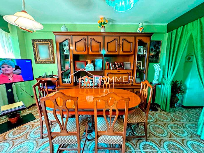 Casas en venta y pisos alquiler - 3