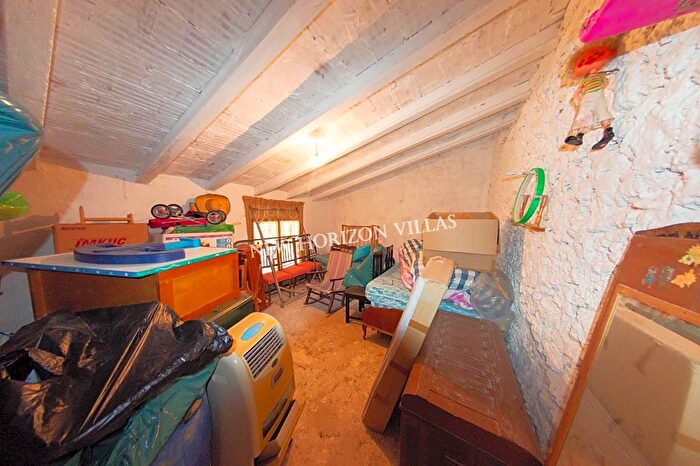 Casas en venta y pisos alquiler - 3