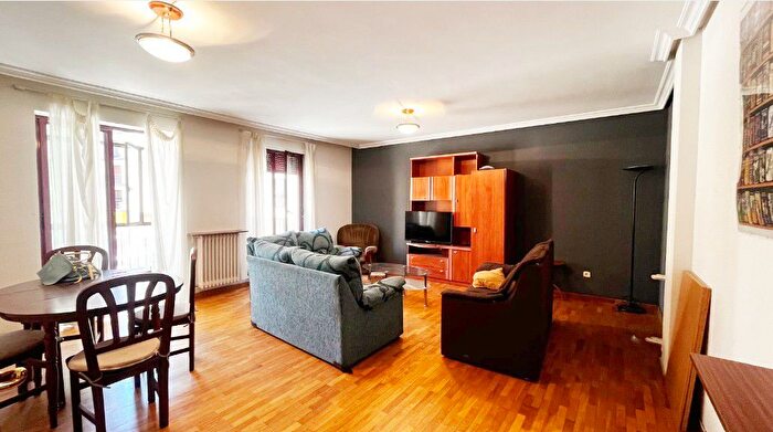 Casas en venta y pisos alquiler - 1