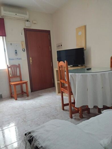 Piso en alquiler en PonienteSur, Ciudad Jardín Zoco de 1 habitacion