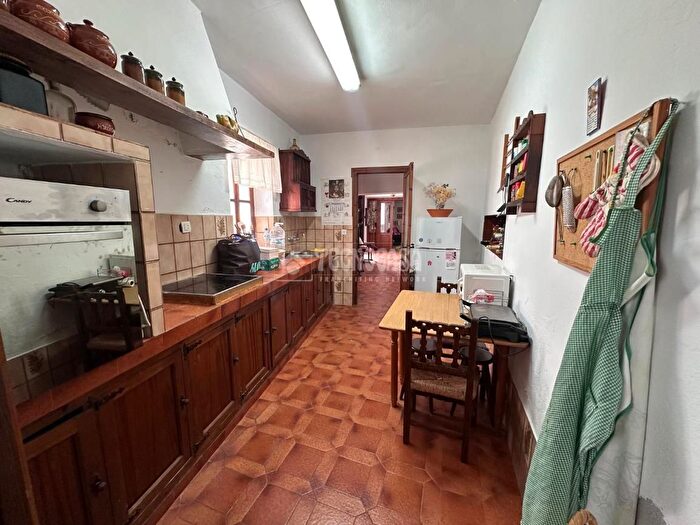 Casas en venta y pisos alquiler - 2