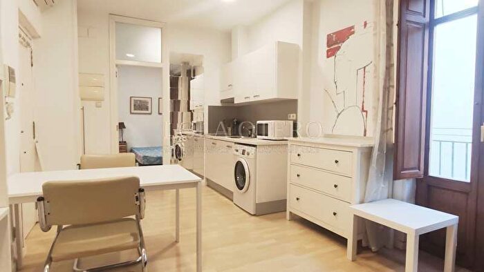 Casas en venta y pisos alquiler - 1