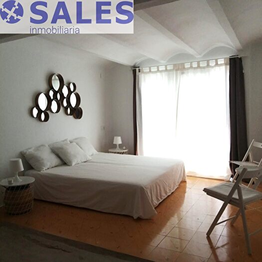 Casas en venta y pisos alquiler - 3