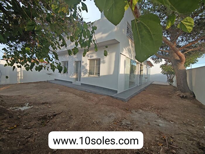 Casas en venta y pisos alquiler - 1