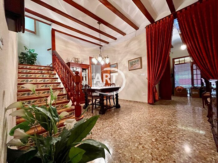 Casas en venta y pisos alquiler - 1