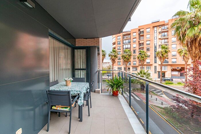 Piso en venta en Andalucía, Granada de 4 habitaciones
