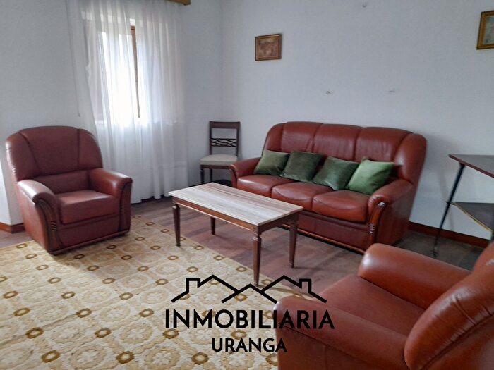 Casas en venta y pisos alquiler - 2