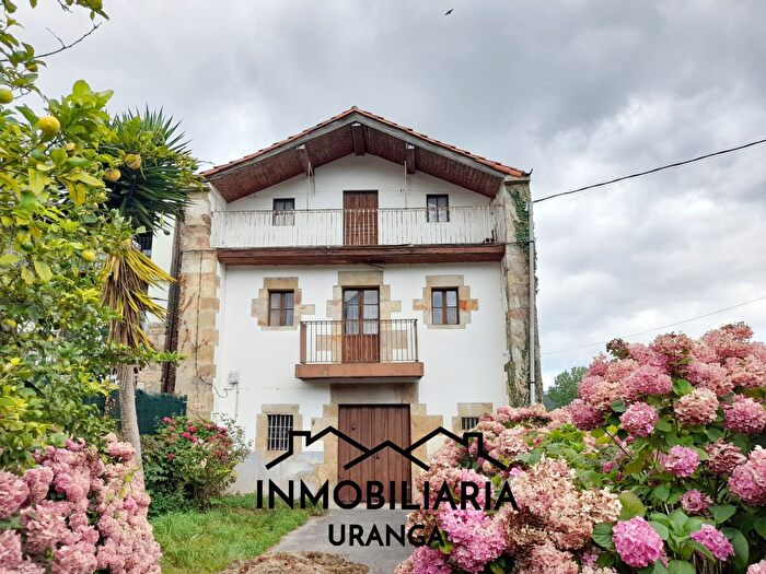 Casas en venta y pisos alquiler - 1