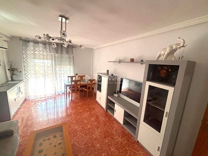 Casas en venta y pisos alquiler - 2