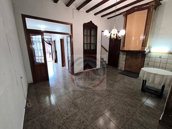 Casa en venta en Comunitat Valenciana, València de 4 habitaciones