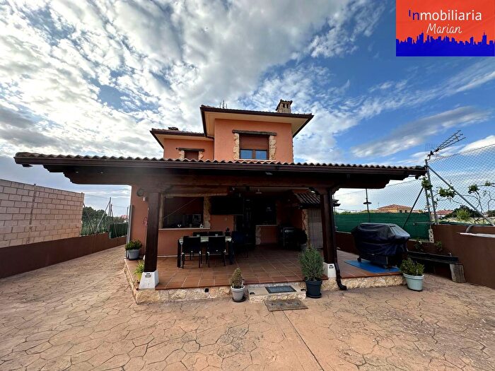 Casa en venta en Campillo de Aranda, Burgos de 4 habitaciones
