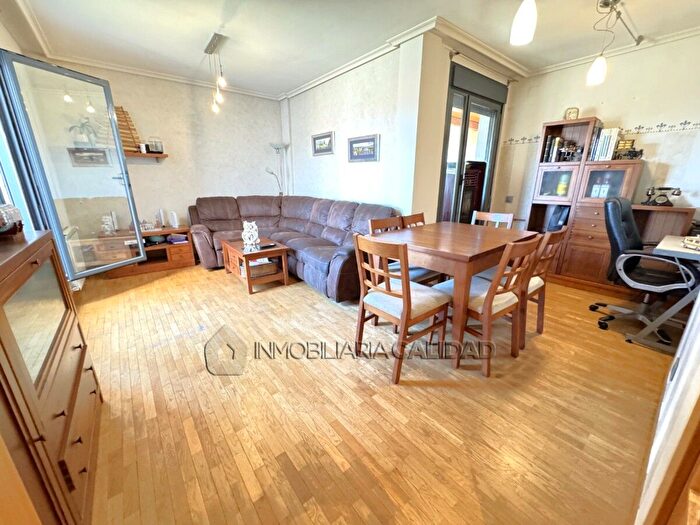 Casas en venta y pisos alquiler - 1