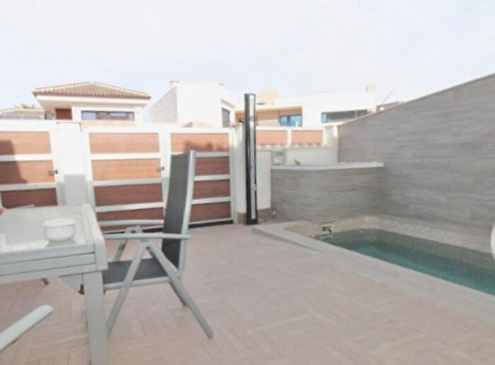 Casas en venta y pisos alquiler - 1