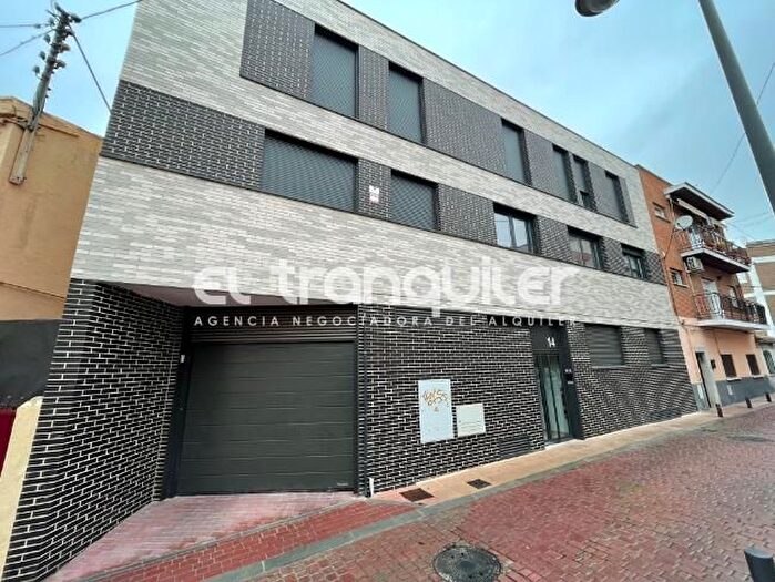 Casas en venta y pisos alquiler - 1