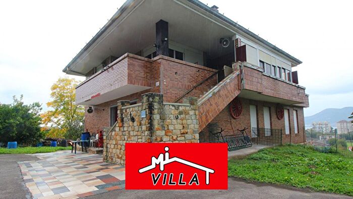 Casa en venta en El Callejo La Pesquera La Arenosa, Laredo de 8 habitaciones