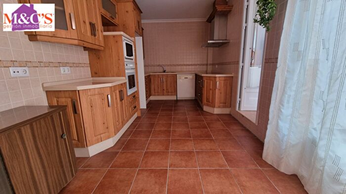 Casas en venta y pisos alquiler - 2