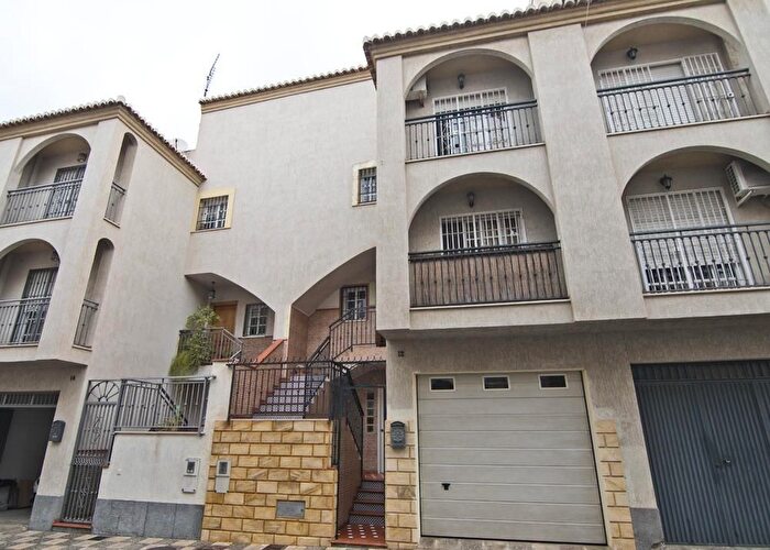 Casa en venta en Motril ciudad, Motril de 3 habitaciones