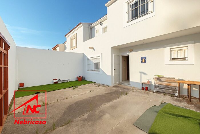 Casa en venta en El Cuervo de Sevilla, Sevilla de 4 habitaciones