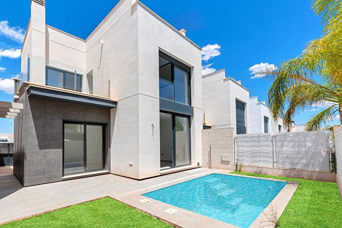 Casas en venta y pisos alquiler - 1