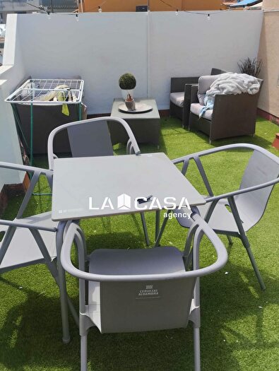 Casas en venta y pisos alquiler - 3