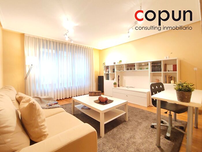 Casas en venta y pisos alquiler - 1
