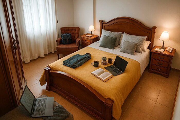 Casas en venta y pisos alquiler - 3