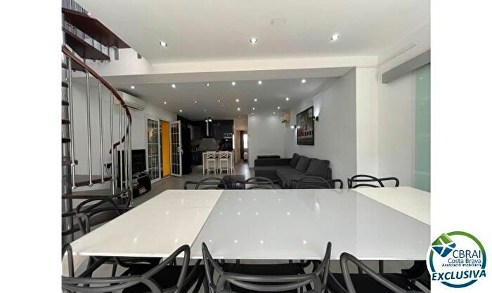 Casas en venta y pisos alquiler - 1