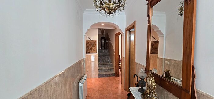 Casa en venta en Calzada de Calatrava, Ciudad Real de 6 habitaciones