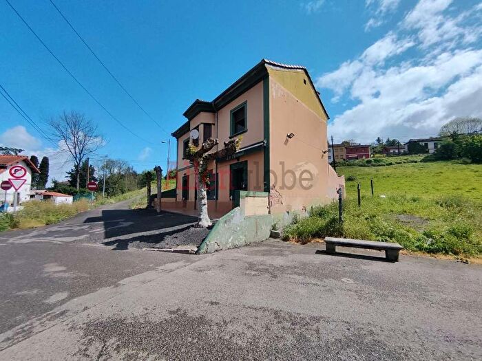 Casa en venta en San Claudio Trubia Las Caldas, Oviedo de 3 habitaciones