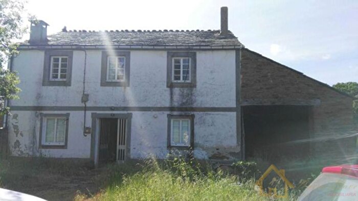 Casa en venta en Cospeito, Lugo de 3 habitaciones