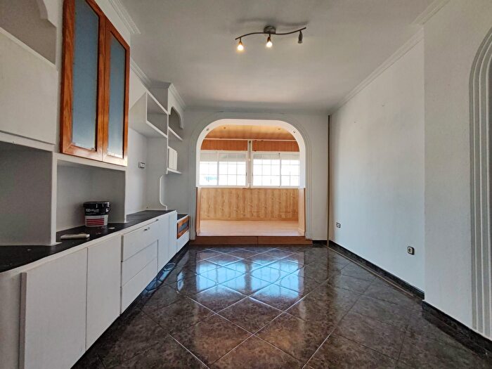 Piso en venta en Santa Eulàlia, LHospitalet de Llobregat de 3 habitaciones